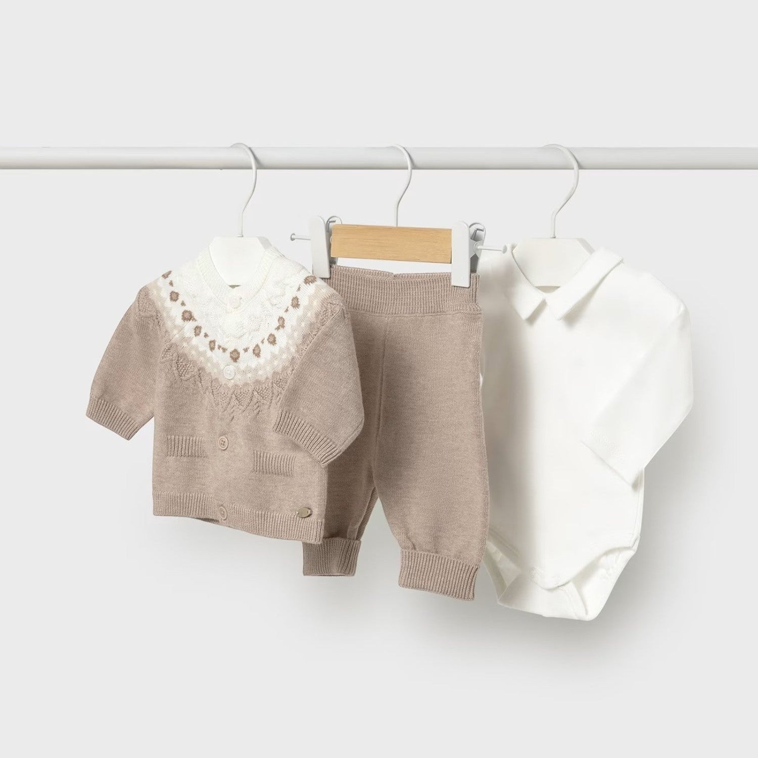 2570/30 - Completi e Pagliaccetti - MAYORAL corredino e abbigliamento neonato | NANU' BABY