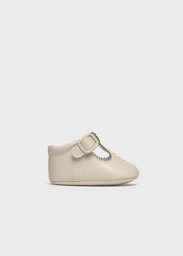 9082/85 - Calzature Bimbo - MAYORAL corredino e abbigliamento neonato | NANU' BABY