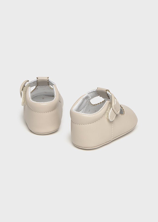 9082/85 - Calzature Bimbo - MAYORAL corredino e abbigliamento neonato | NANU' BABY