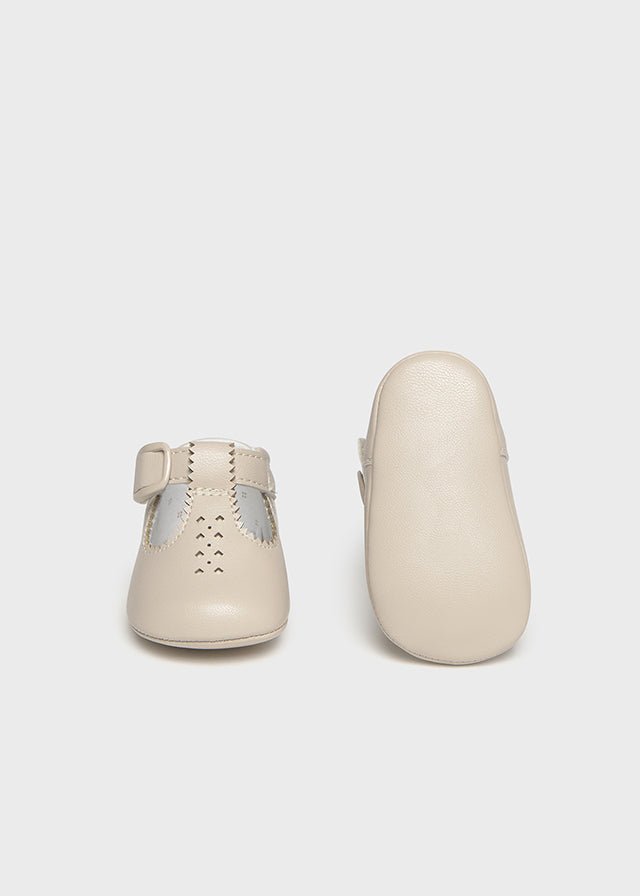 9082/85 - Calzature Bimbo - MAYORAL corredino e abbigliamento neonato | NANU' BABY
