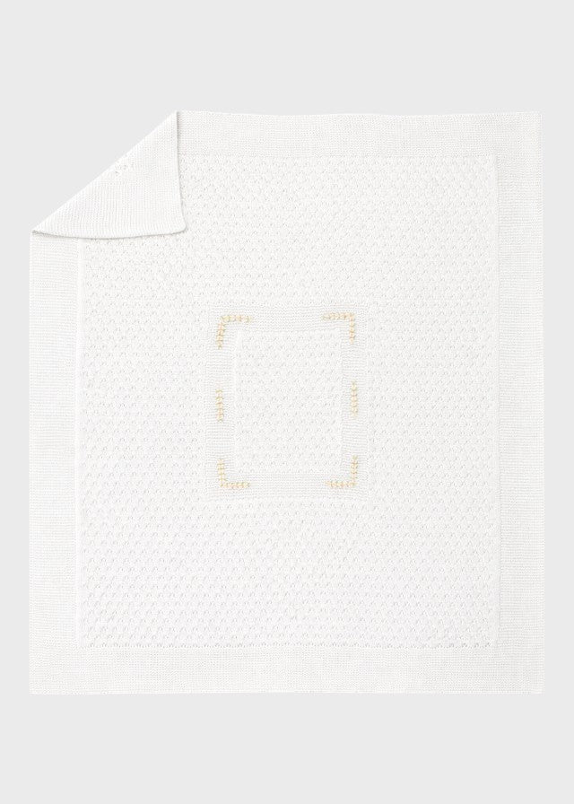 White Embroidered Flower Blanket SAIT/CO-R