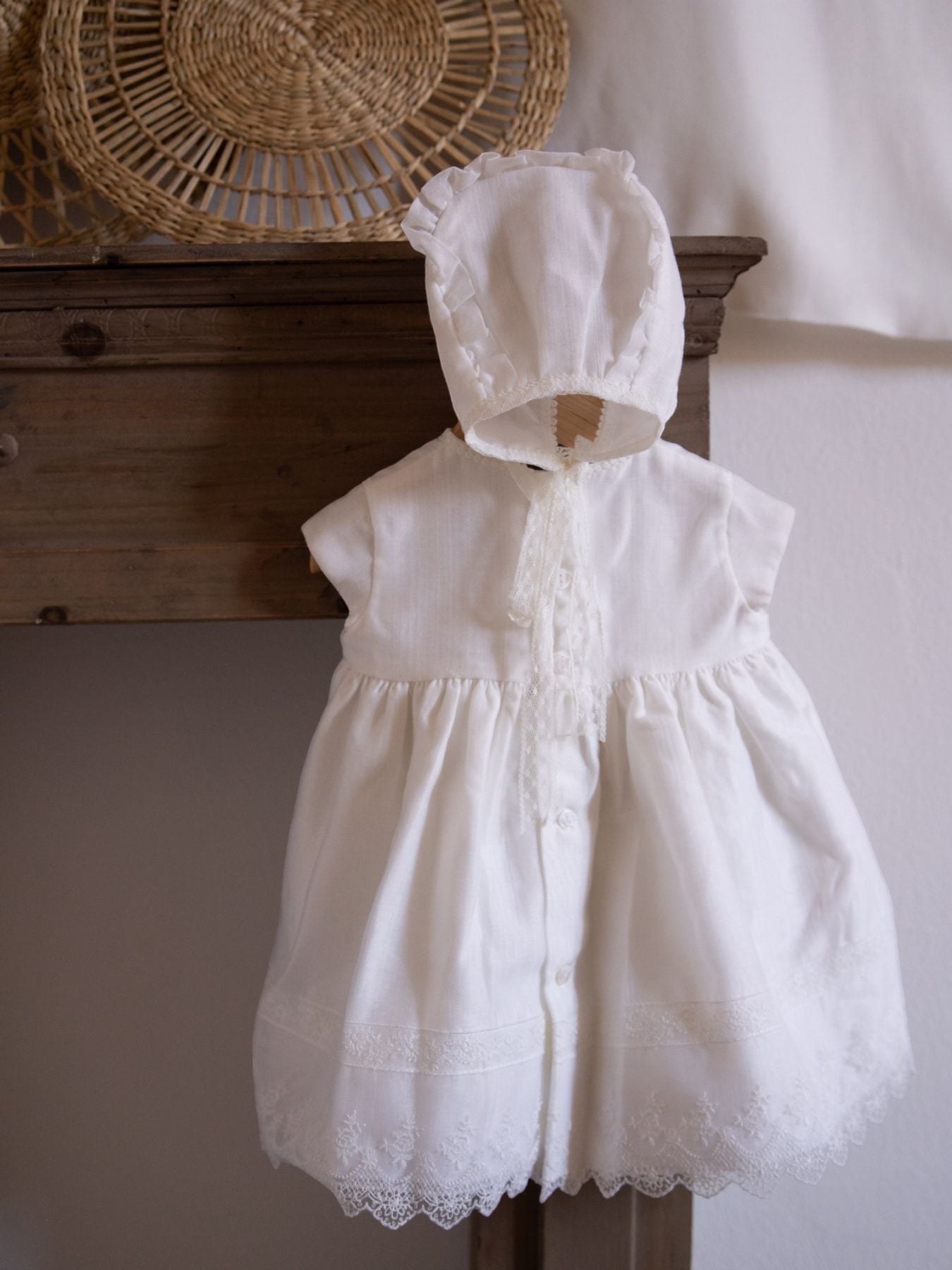 Abito Cerimonia Romantico Bimba Beige 5476 corredino e abbigliamento neonato | NANU' BABY