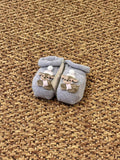 Babbucce Cerbiatto con cappellino e sciarpa Neonata GRIGIO 30577/N4 corredino e abbigliamento neonato | NANU' BABY