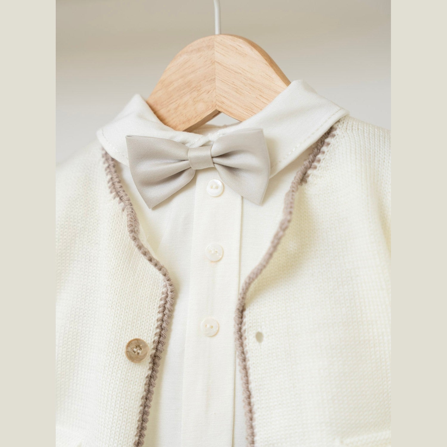 Completo Cerimonia Bimbo Giacchino Lana Vaniglia Pantalone Bretelle Camicia IM20360 corredino e abbigliamento neonato | NANU' BABY