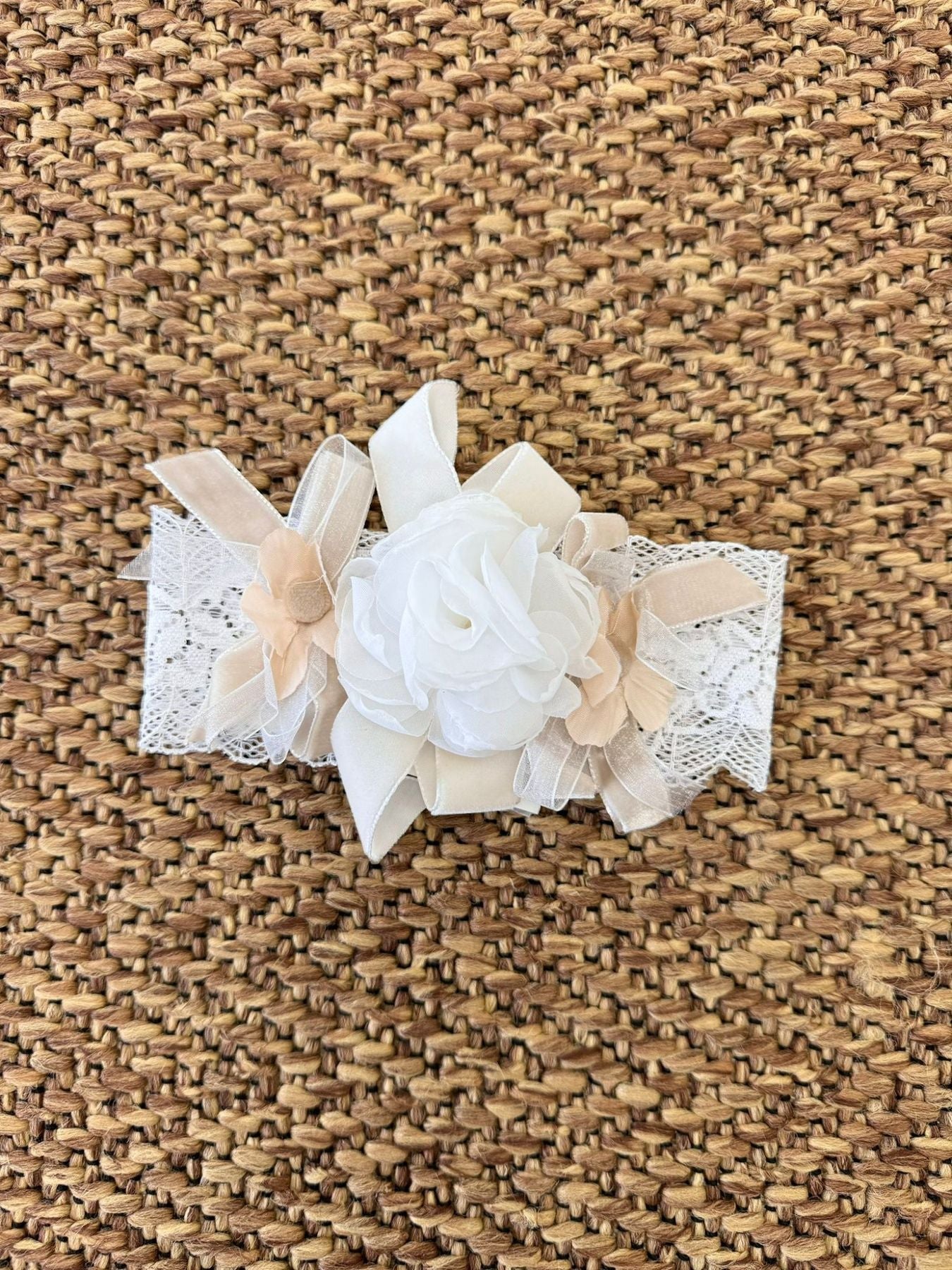 Fascia Cerimonia Flower Vaniglia IK329FA corredino e abbigliamento neonato | NANU' BABY