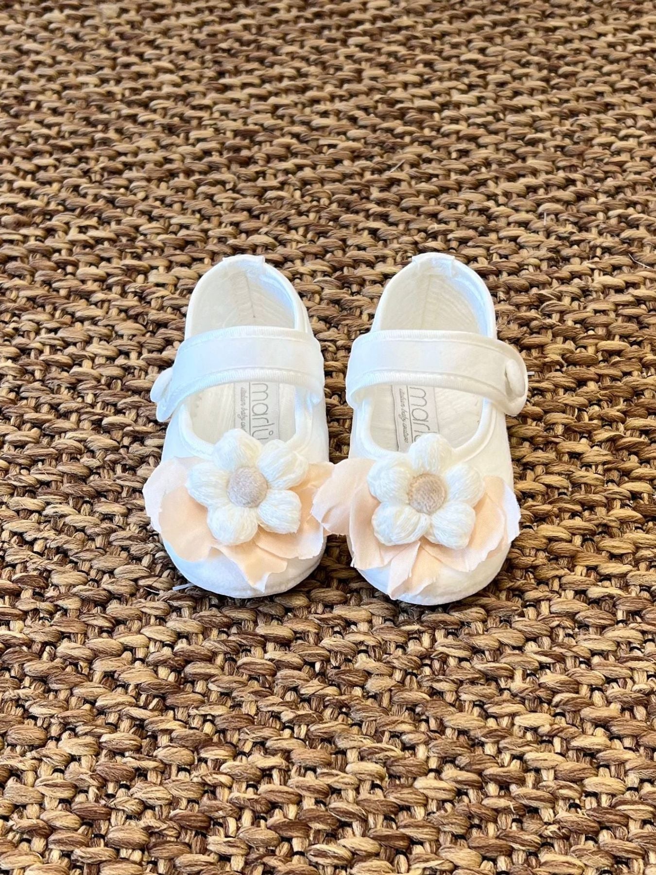 Scarpe Cerimonia Flower Bimba Vaniglia IK329SC corredino e abbigliamento neonato | NANU' BABY