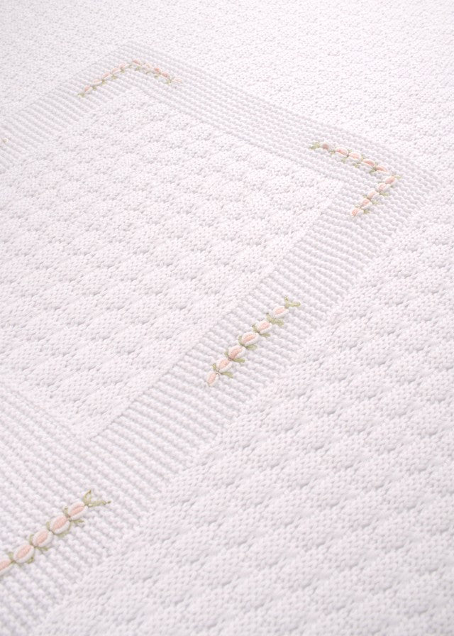 White Embroidered Flower Blanket SAIT/CO-R